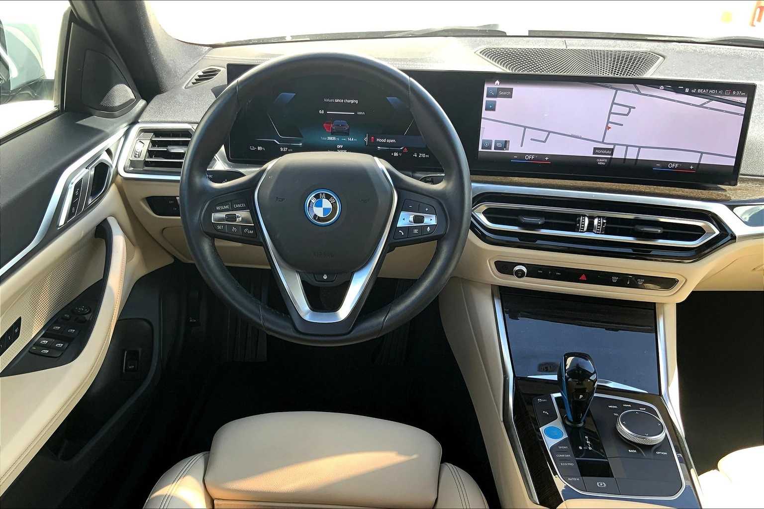 Thumbnail: 2022 BMW i4 - 15