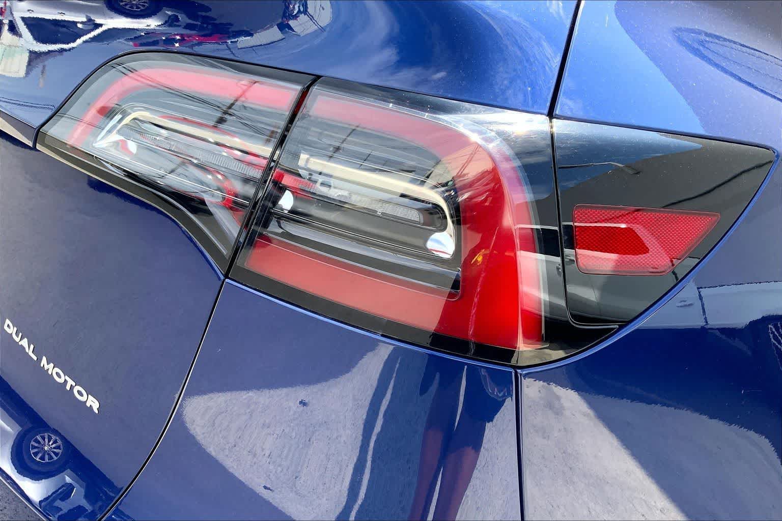 Thumbnail: 2023 Tesla Model Y - 32