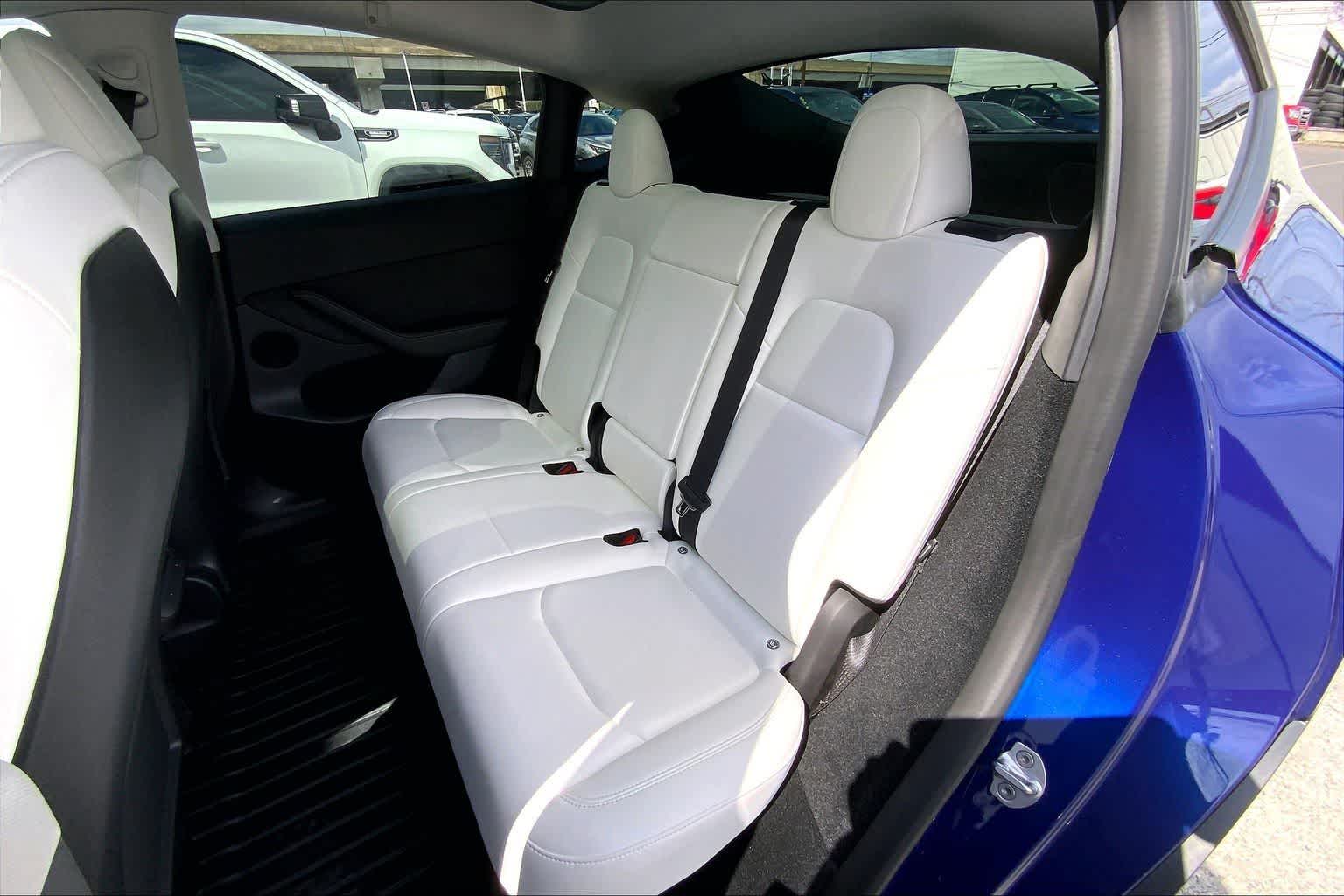 Thumbnail: 2023 Tesla Model Y - 29