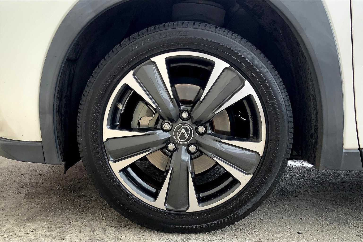 Thumbnail: 2019 Lexus UX - 9