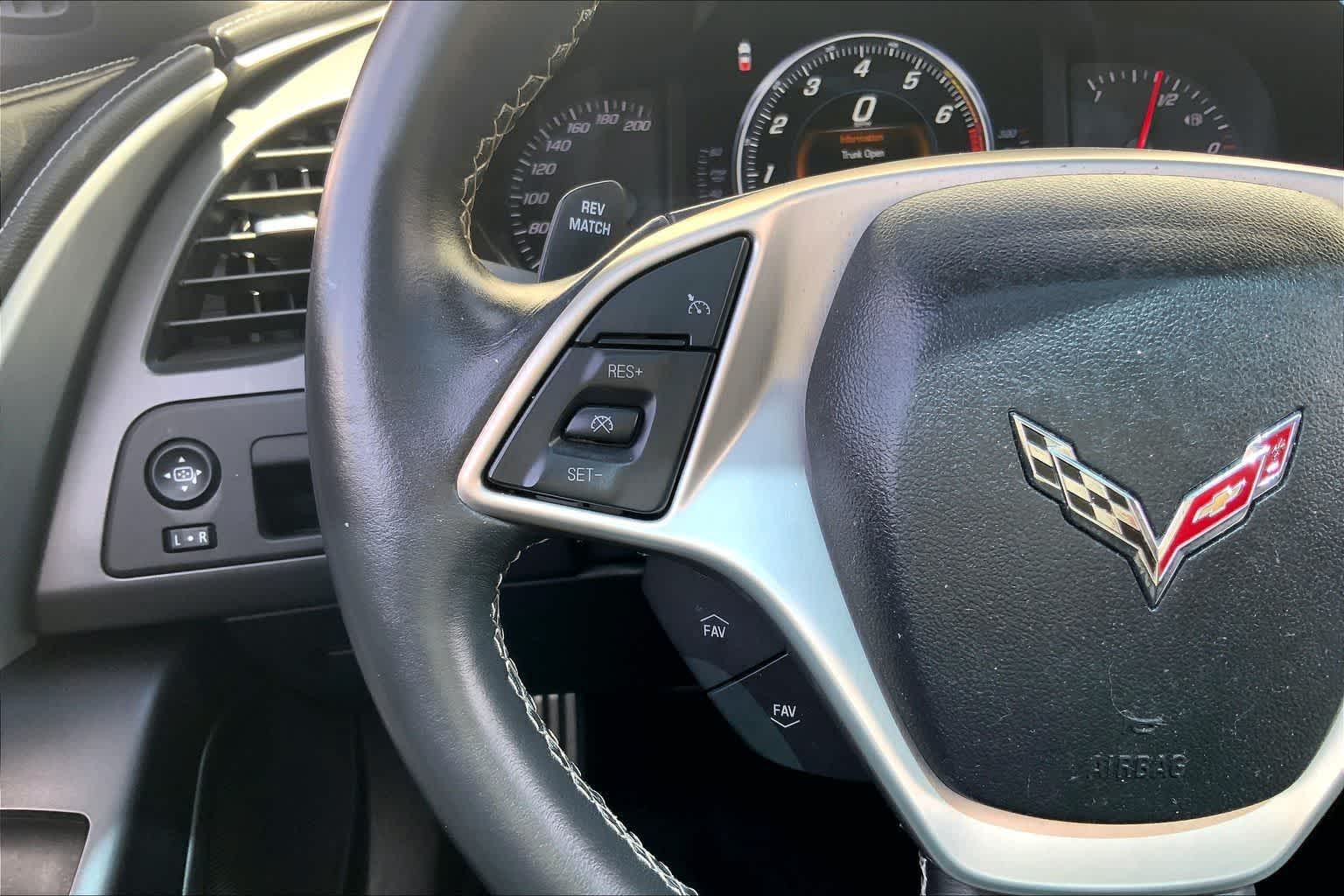 Thumbnail: 2015 Chevrolet Corvette - 23