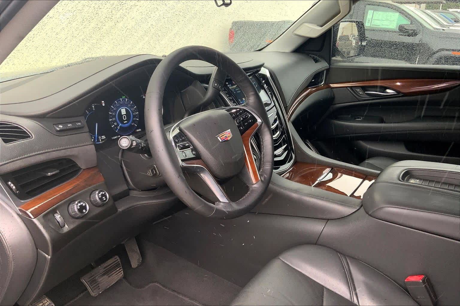 Thumbnail: 2019 Cadillac Escalade - 3