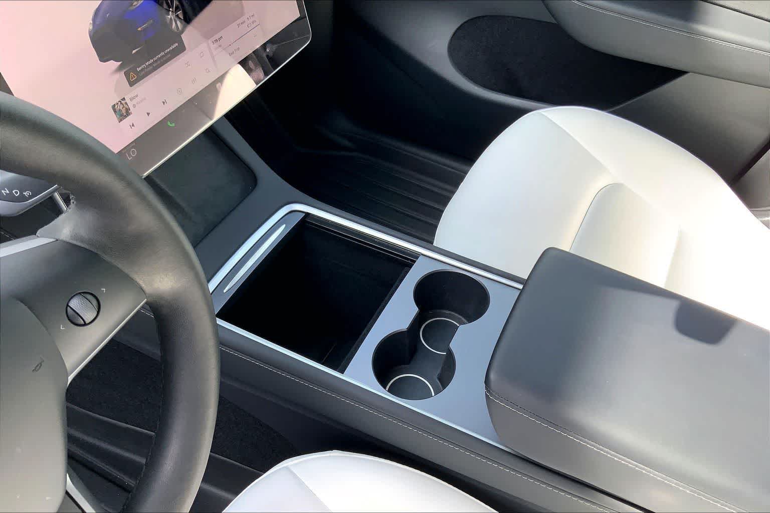 Thumbnail: 2023 Tesla Model Y - 17