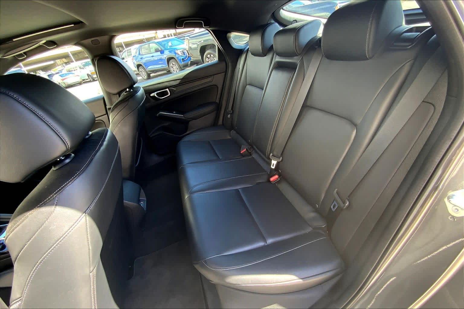 Thumbnail: 2023 Acura Integra - 30