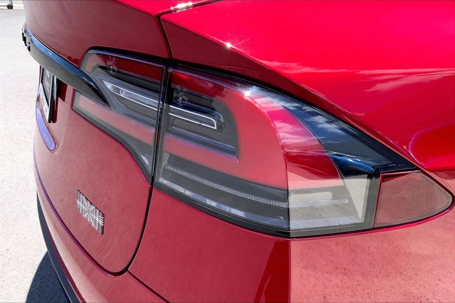 Thumbnail: 2022 Tesla Model X - 33
