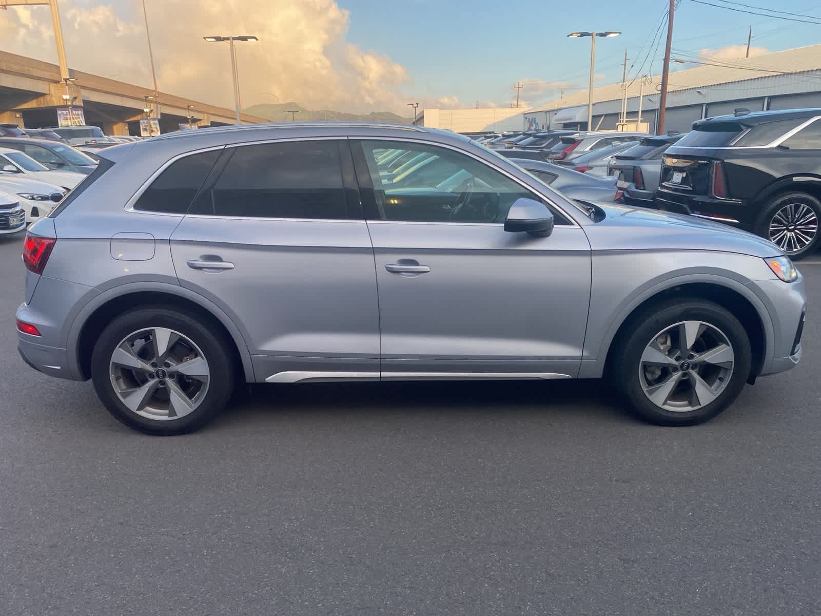 Thumbnail: 2022 Audi Q5 - 4