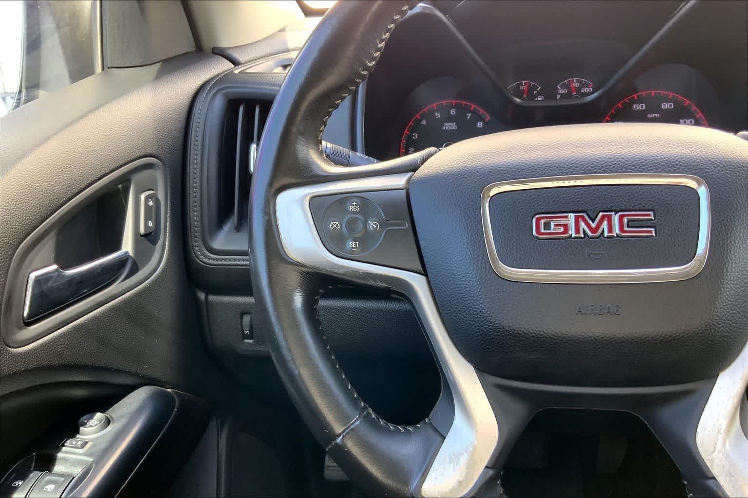 Thumbnail: 2016 GMC Canyon - 24