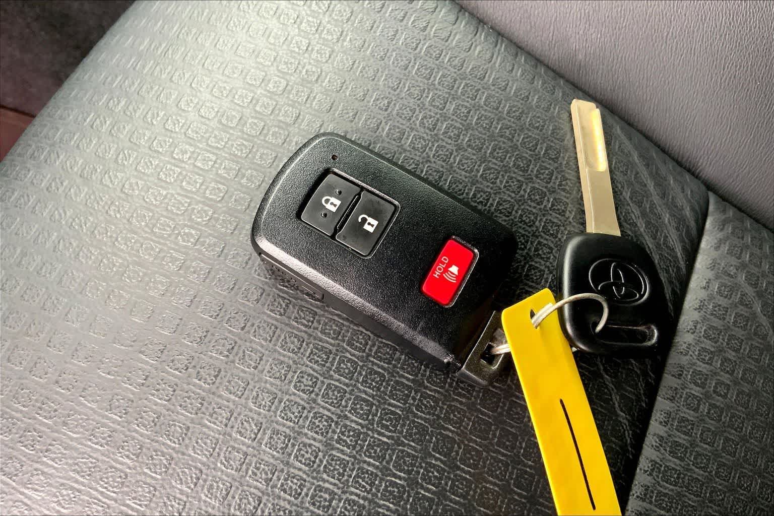 Thumbnail: 2022 Toyota Tacoma - 19