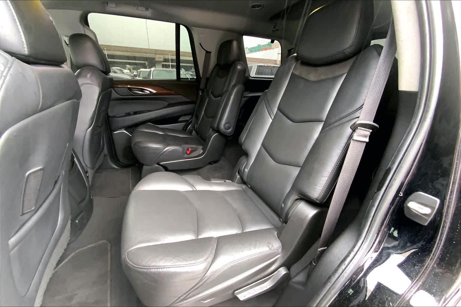 Thumbnail: 2019 Cadillac Escalade - 28