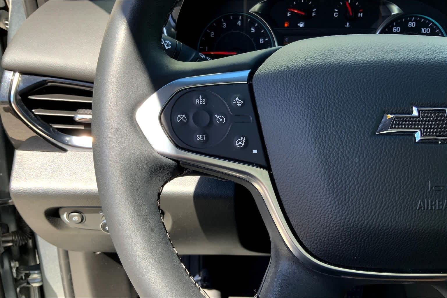 Thumbnail: 2023 Chevrolet Traverse - 23