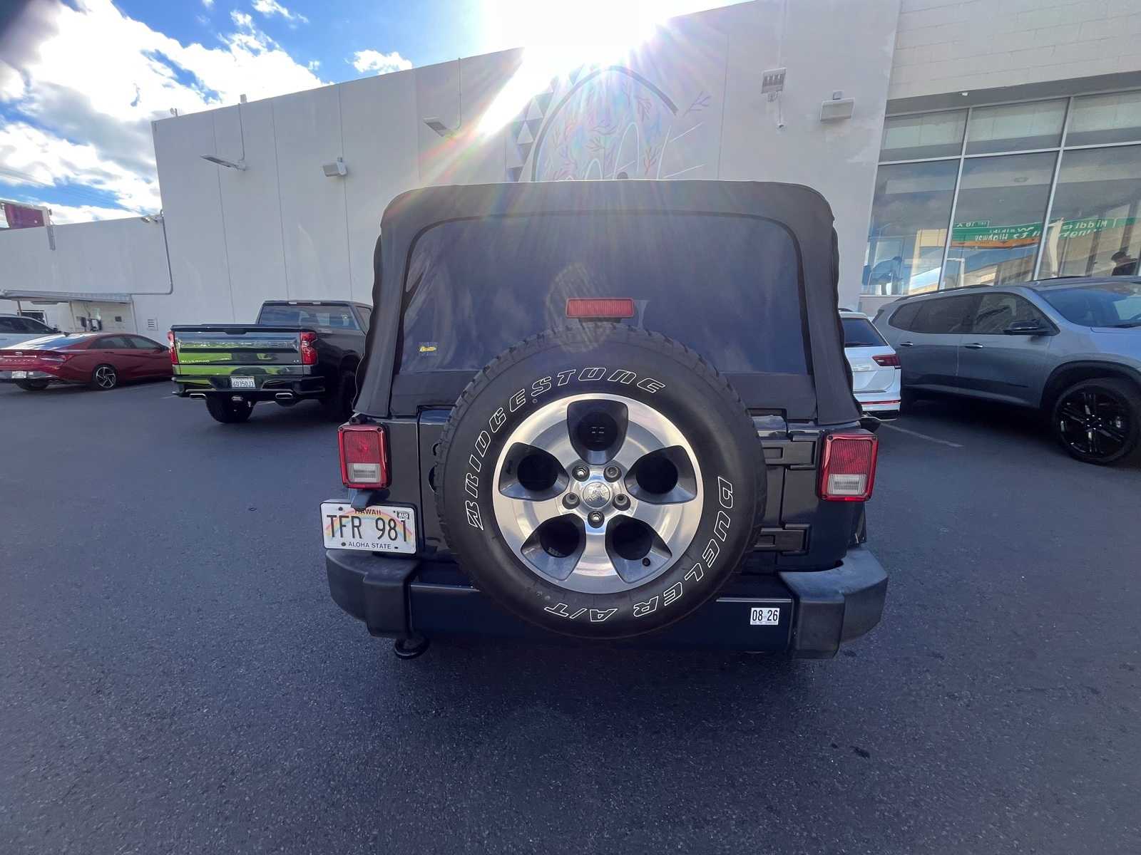 Thumbnail: 2017 Jeep Wrangler - 6