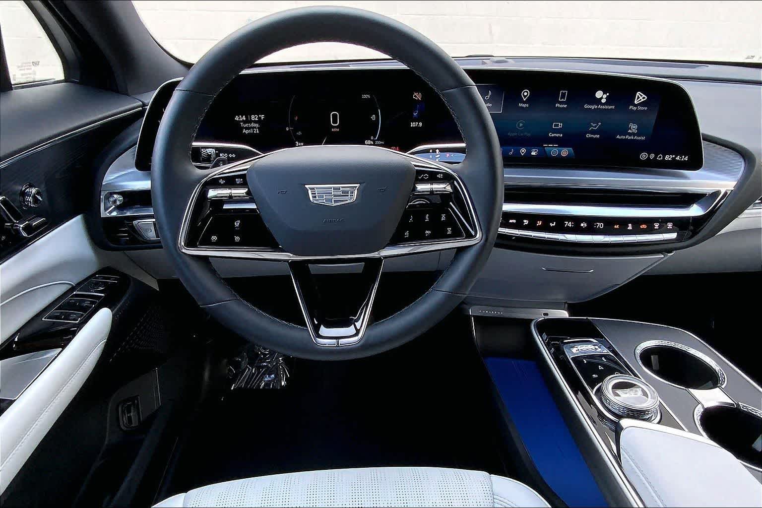 Thumbnail: 2024 Cadillac Lyriq - 15