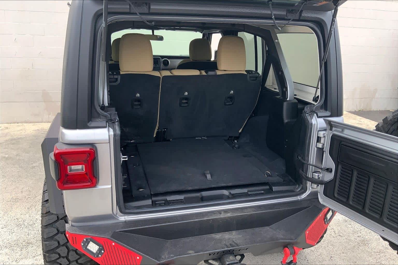 Thumbnail: 2021 Jeep Wrangler - 19