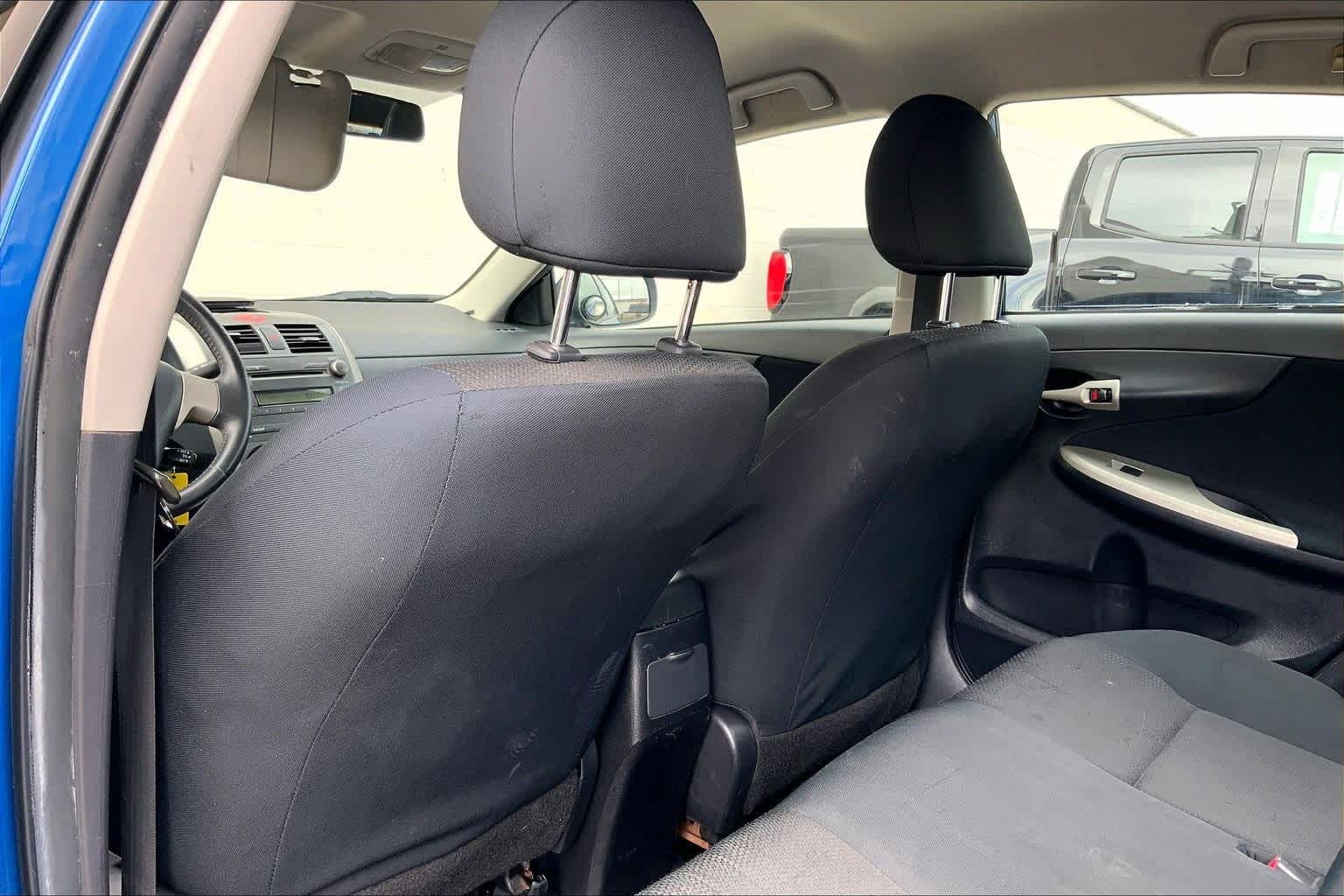 Thumbnail: 2010 Toyota Corolla - 13