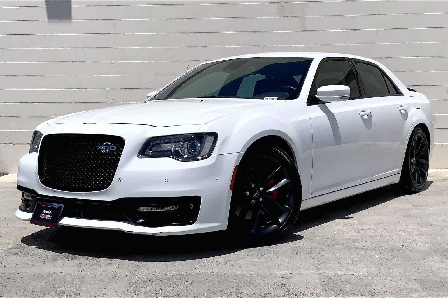 Thumbnail: 2023 Chrysler 300 - 1