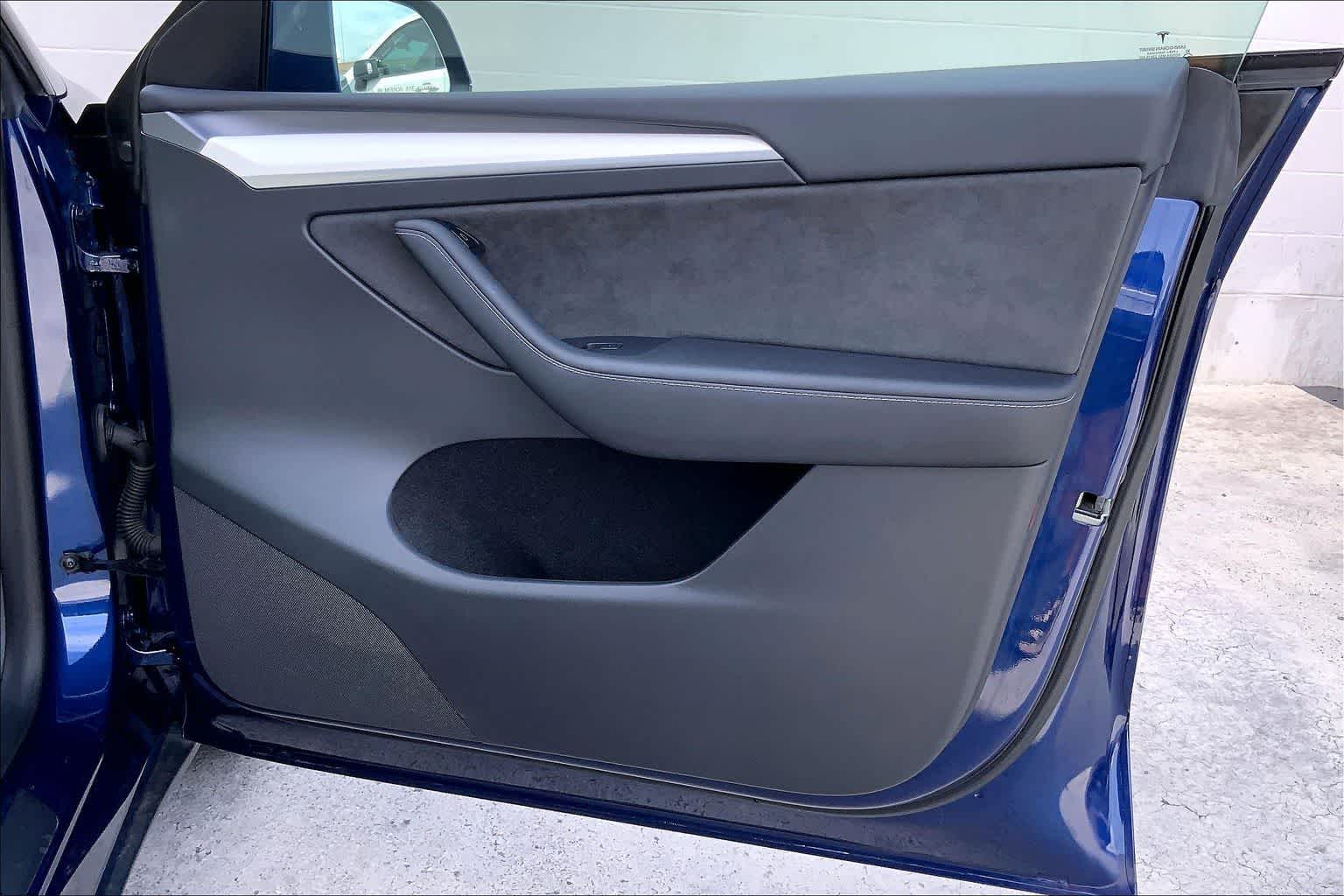 Thumbnail: 2023 Tesla Model Y - 28