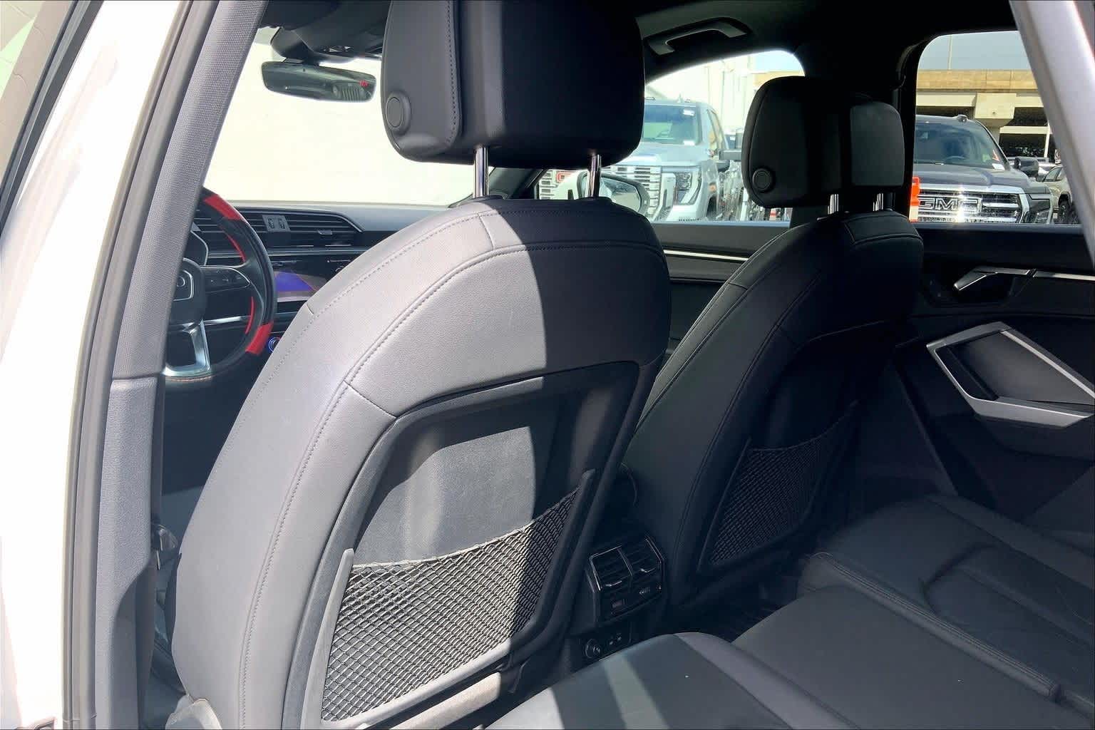 Thumbnail: 2023 Audi Q3 - 13