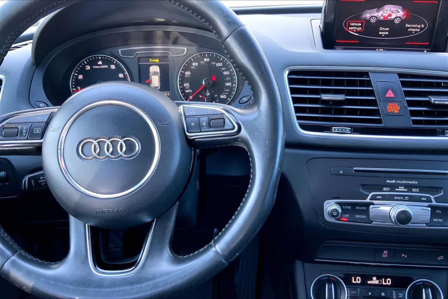 Thumbnail: 2016 Audi Q3 - 25