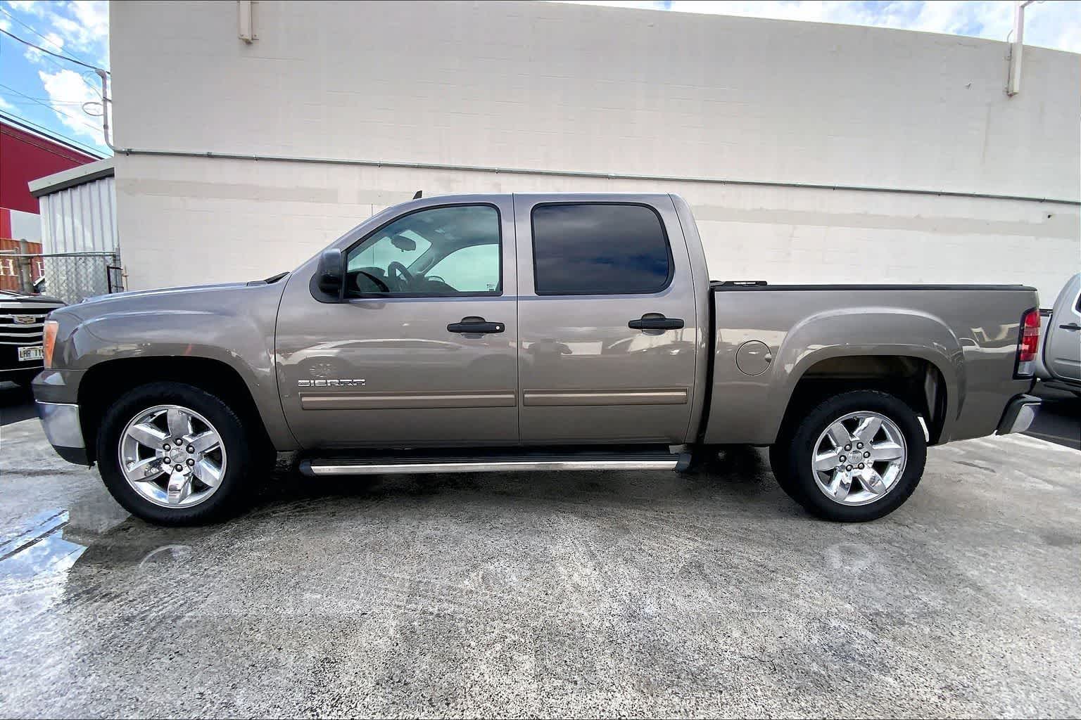 Thumbnail: 2012 GMC Sierra 1500 - 4