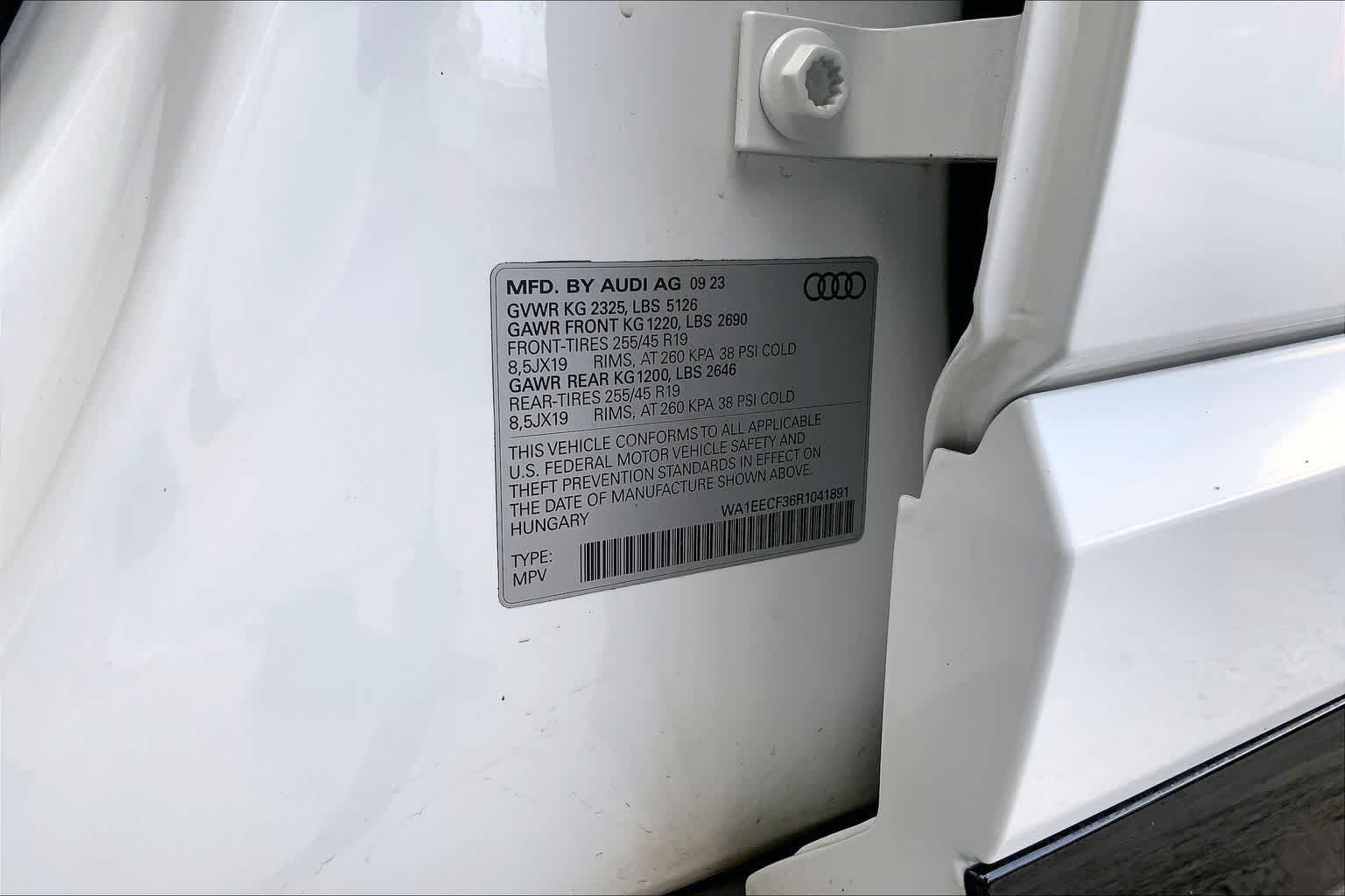 Thumbnail: 2024 Audi Q3 - 21
