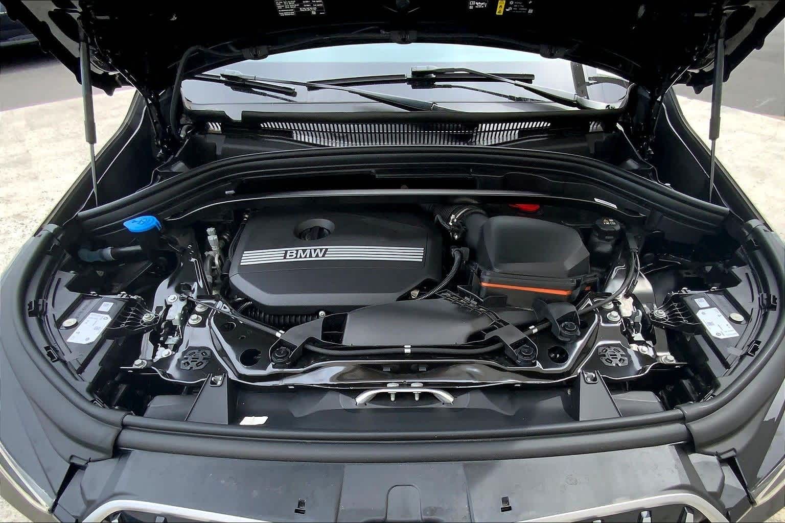 Thumbnail: 2025 BMW X1 - 10