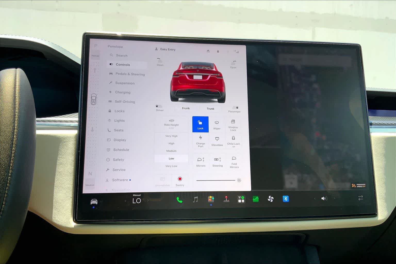Thumbnail: 2022 Tesla Model X - 35
