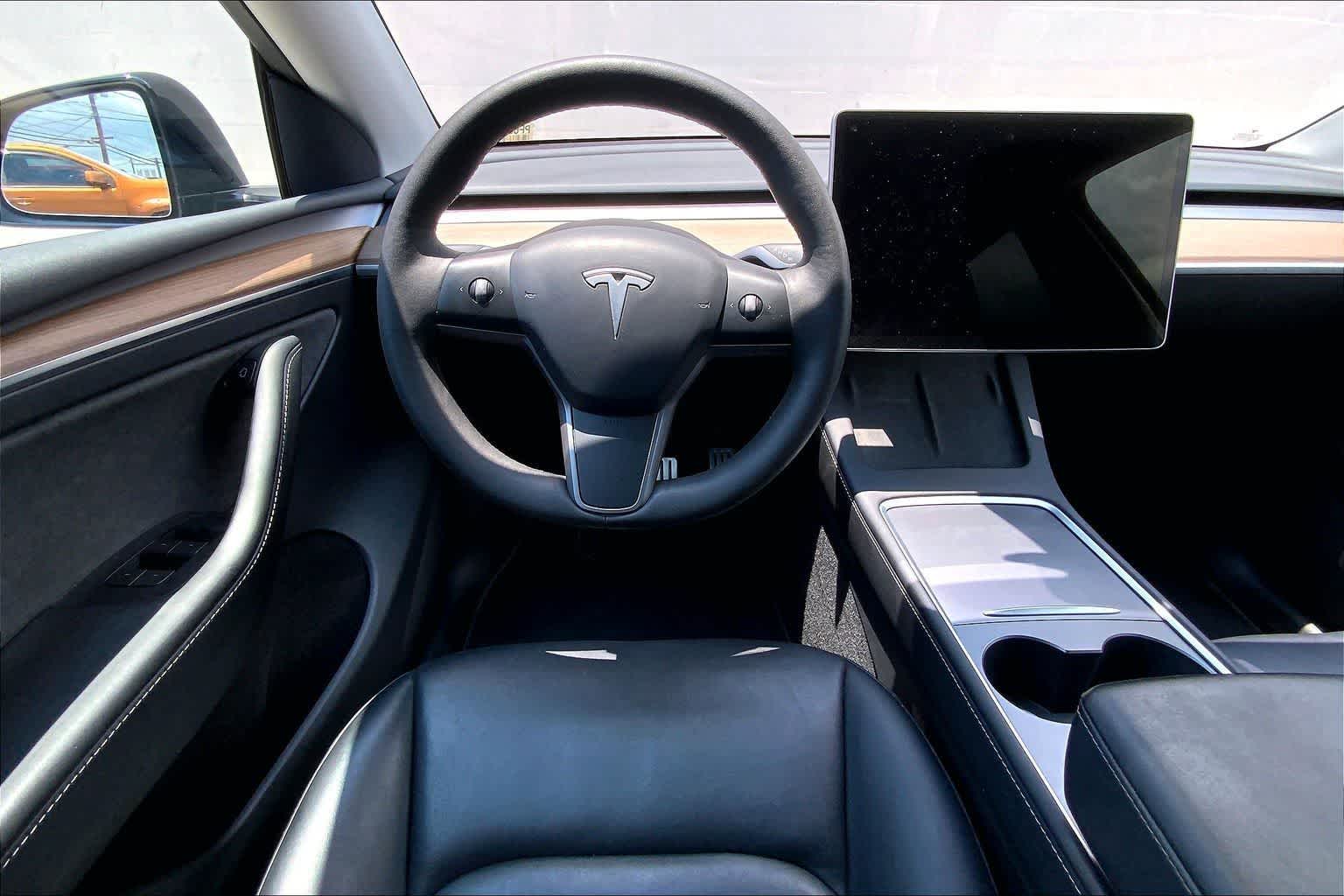 Thumbnail: 2023 Tesla Model Y - 15
