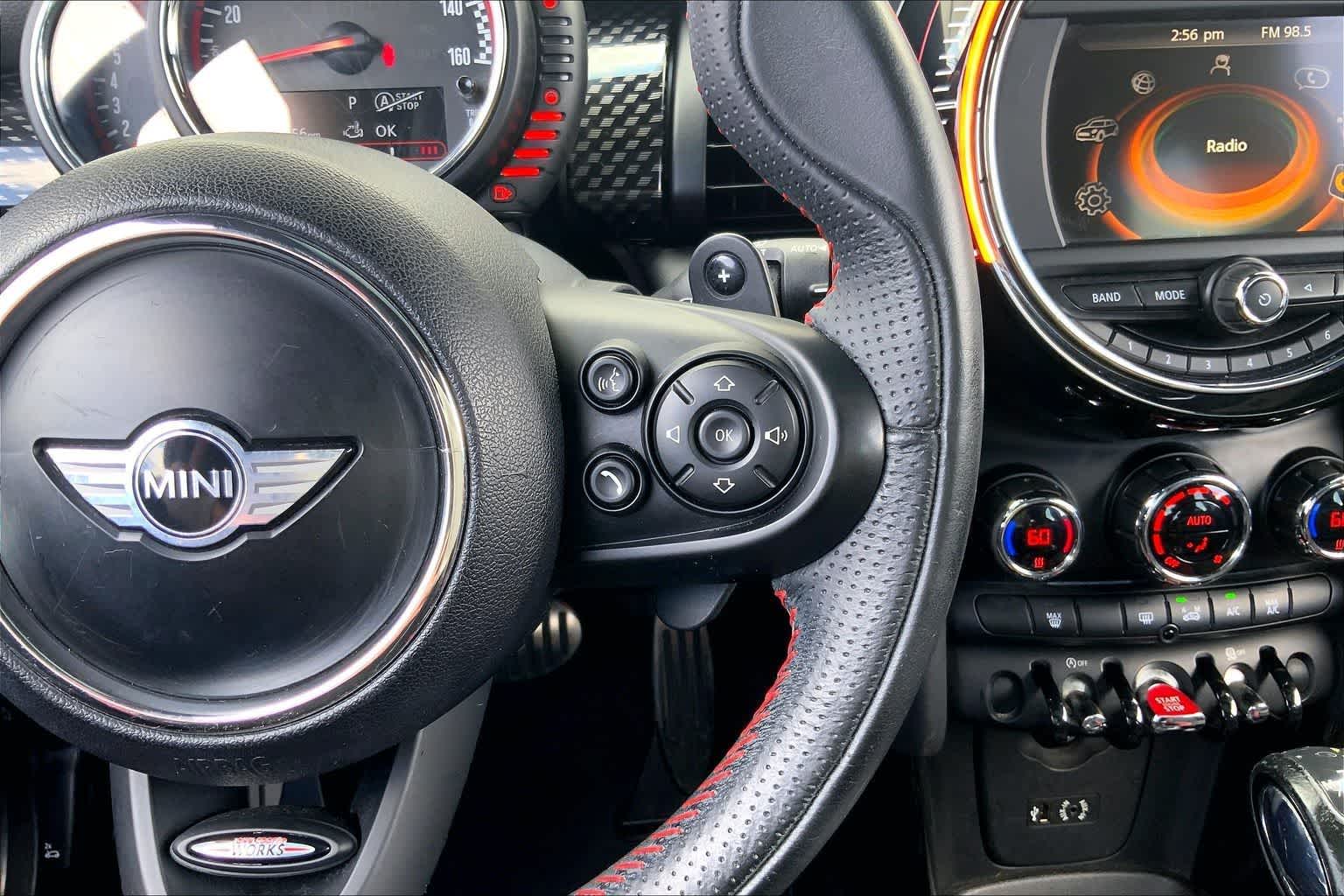 Thumbnail: 2015 MINI Cooper Hardtop - 24