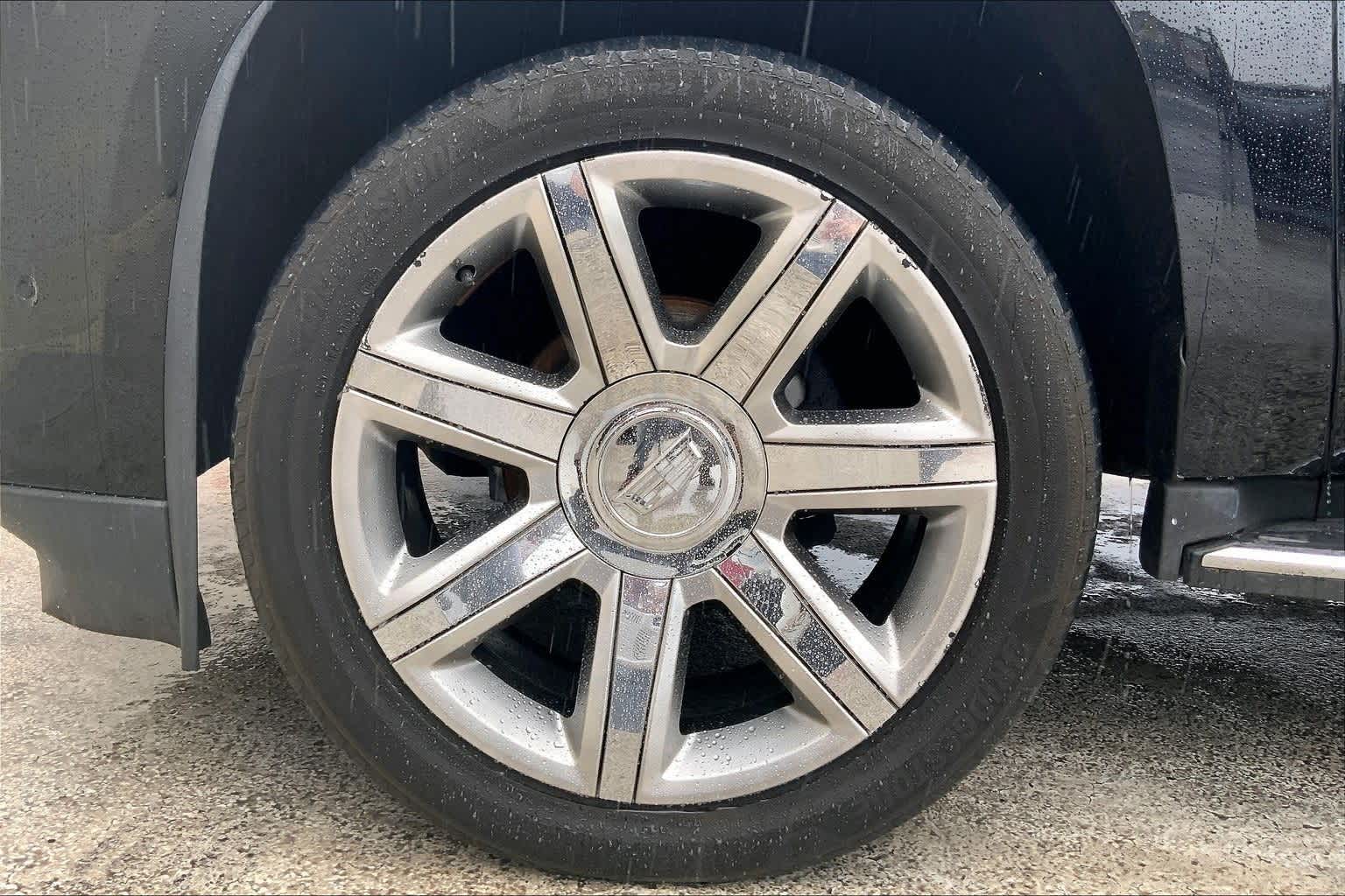 Thumbnail: 2019 Cadillac Escalade - 8