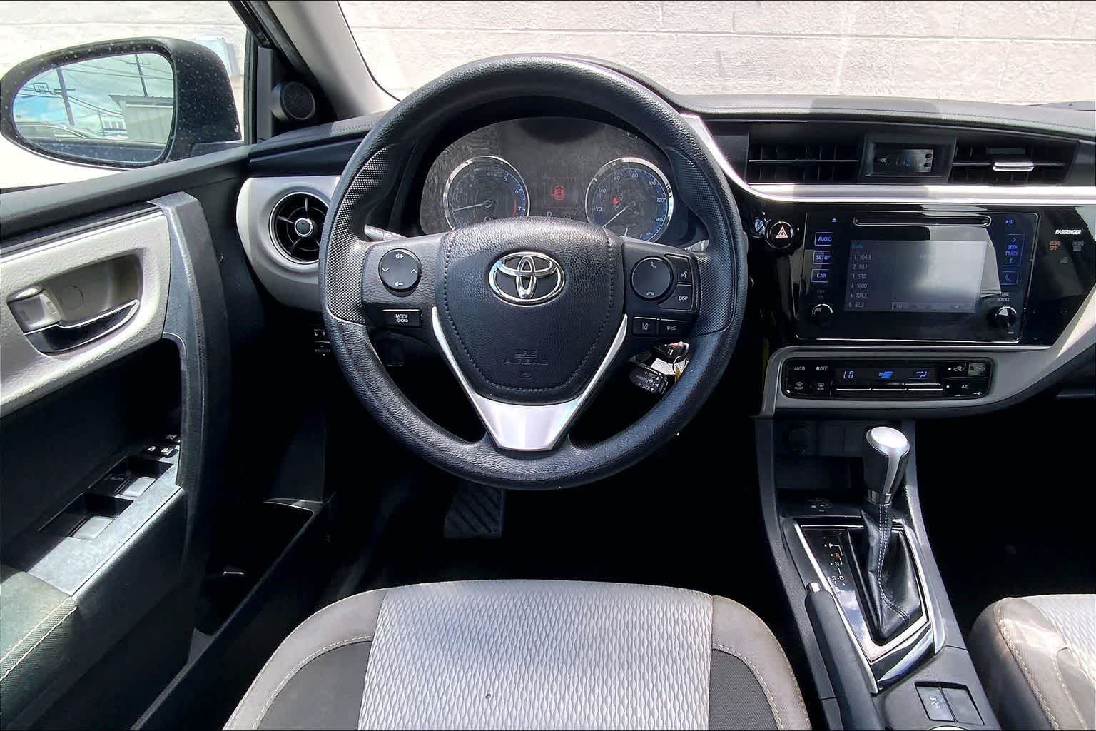 Thumbnail: 2017 Toyota Corolla - 14