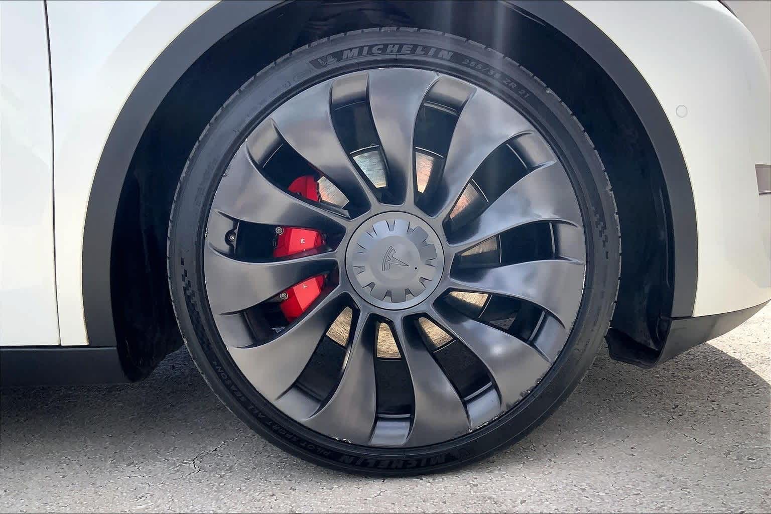 Thumbnail: 2022 Tesla Model Y - 9