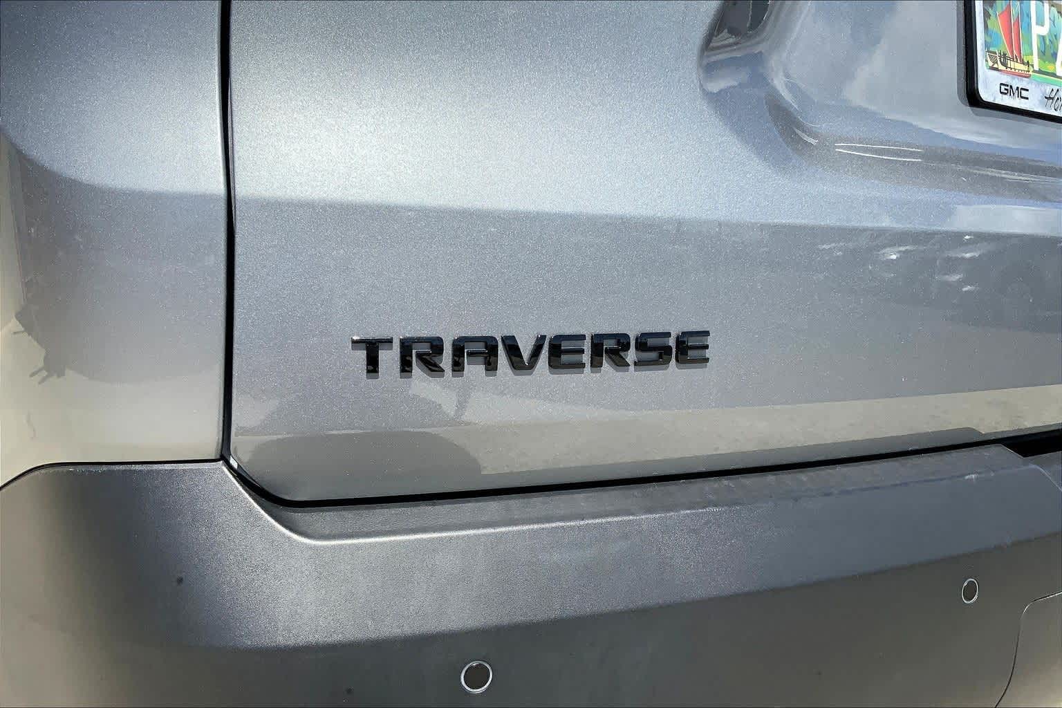 Thumbnail: 2023 Chevrolet Traverse - 8