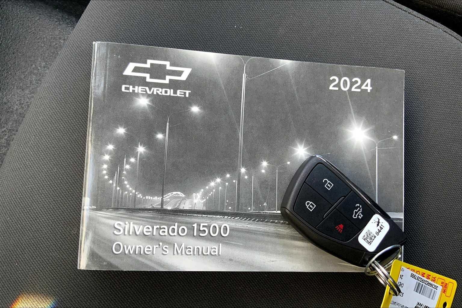 Thumbnail: 2024 Chevrolet Silverado 1500 - 19