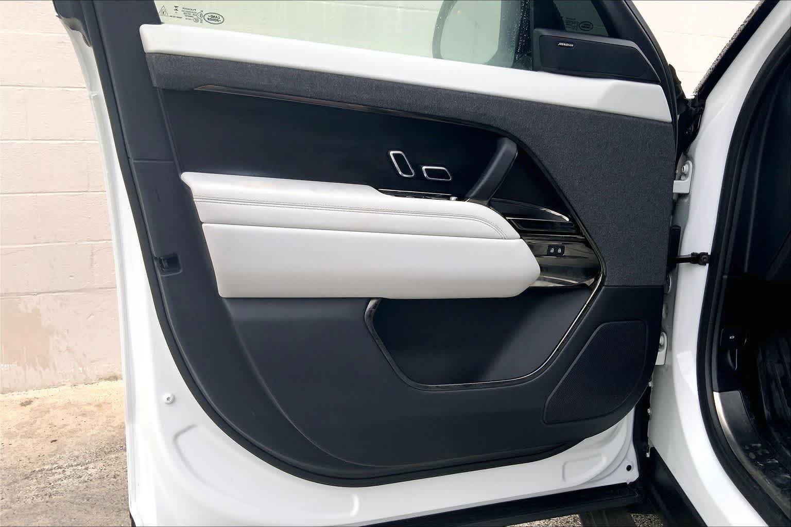 Thumbnail: 2023 Land Rover Range Rover Sport - 26