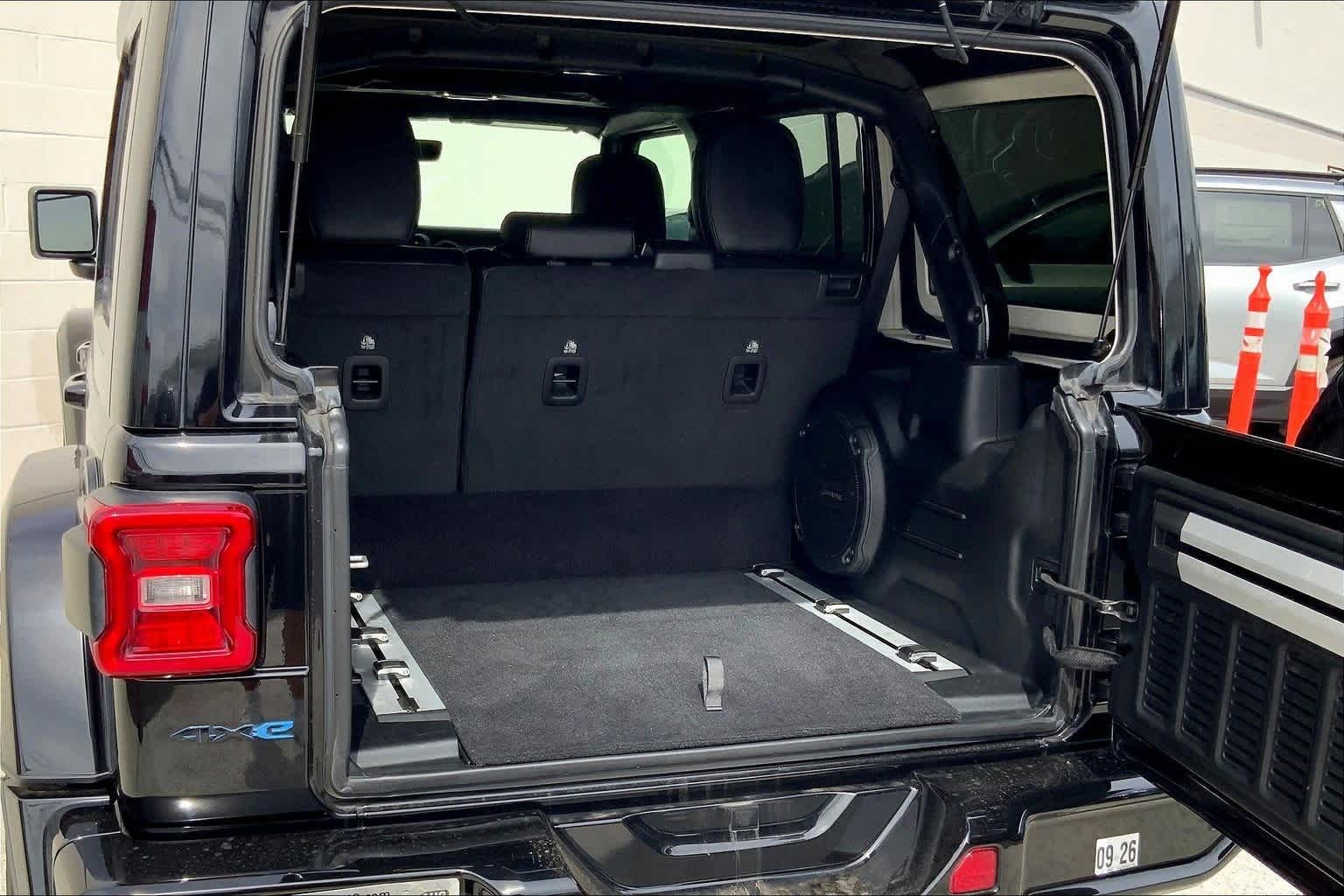 Thumbnail: 2021 Jeep Wrangler - 19