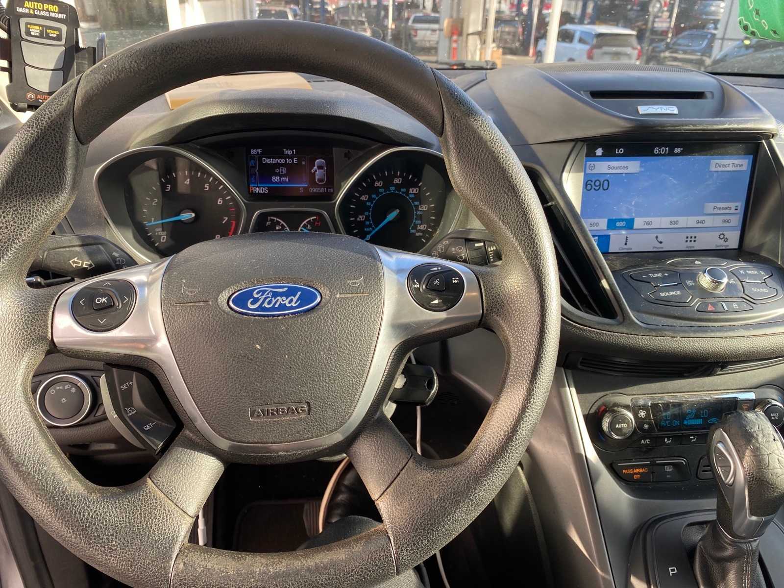 Thumbnail: 2016 Ford Escape - 9