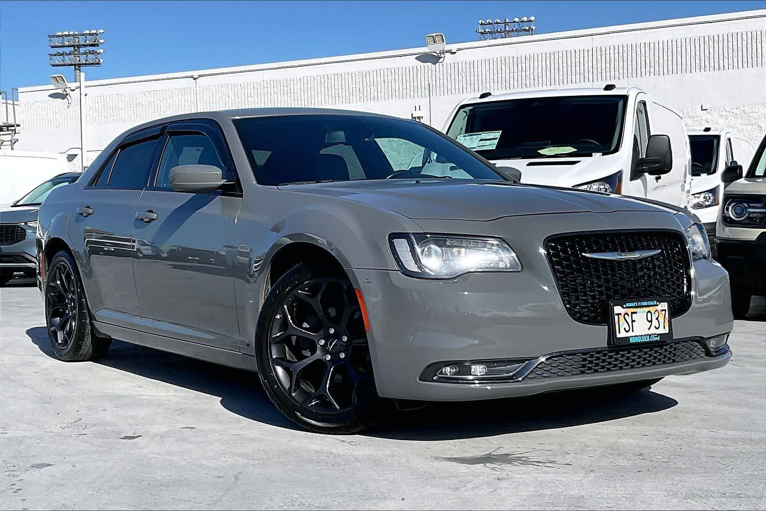 Thumbnail: 2019 Chrysler 300 - 21