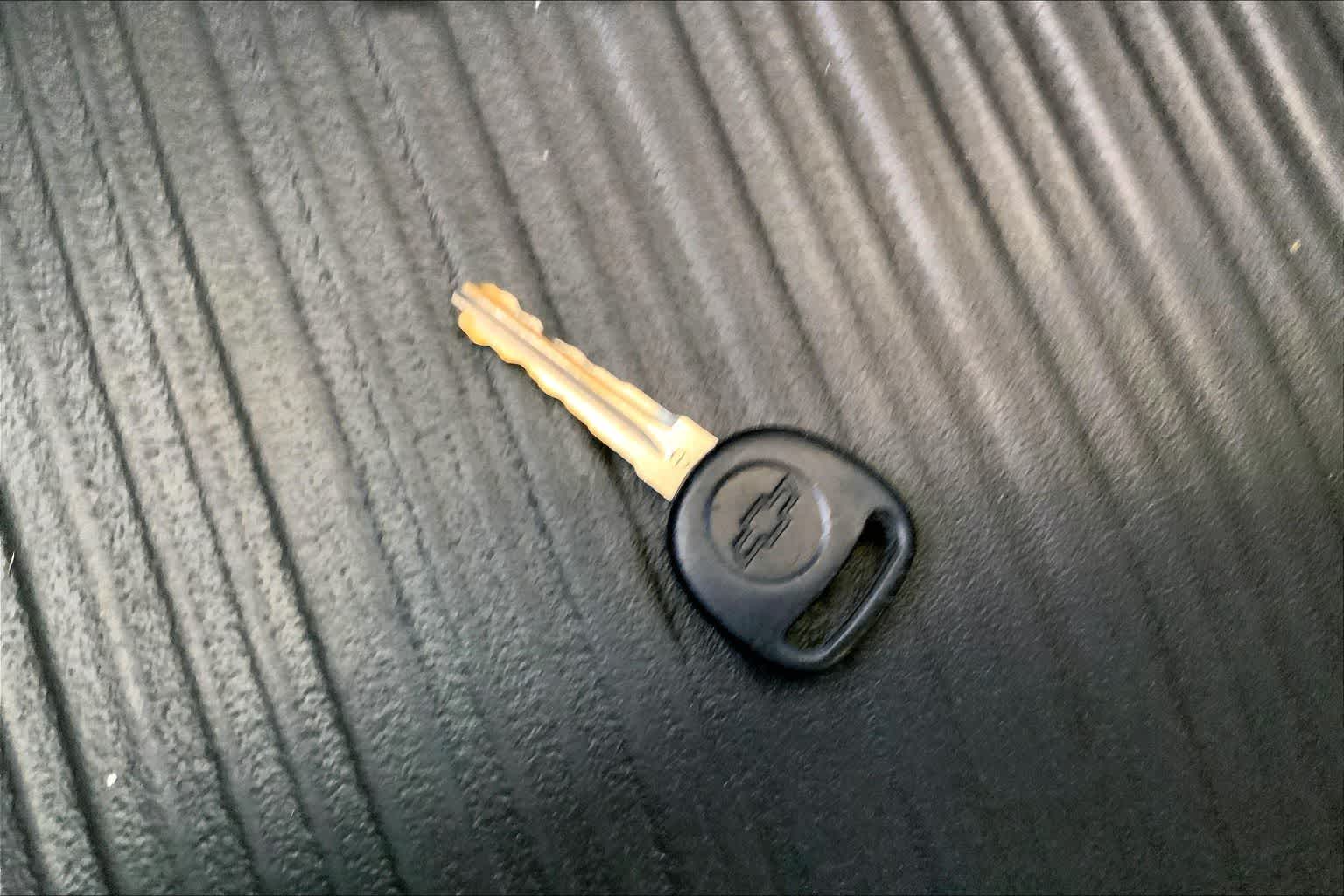 Thumbnail: 2011 Chevrolet Express - 19