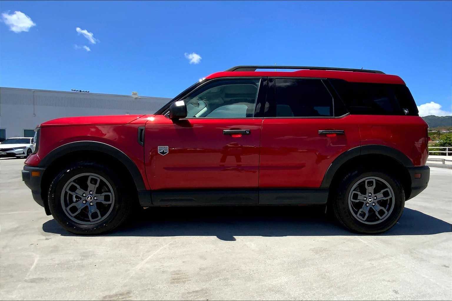 Thumbnail: 2021 Ford Bronco Sport - 3