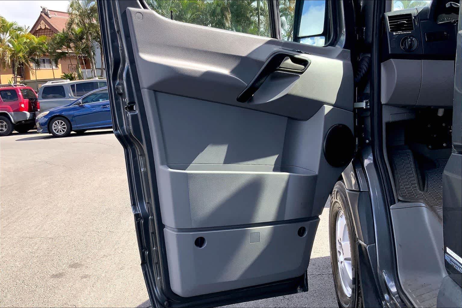 Thumbnail: 2016 Mercedes-Benz Sprinter - 27