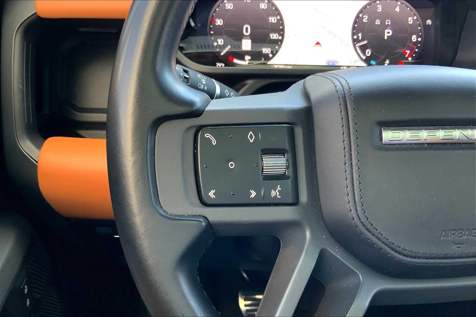 Thumbnail: 2023 Land Rover Defender - 24