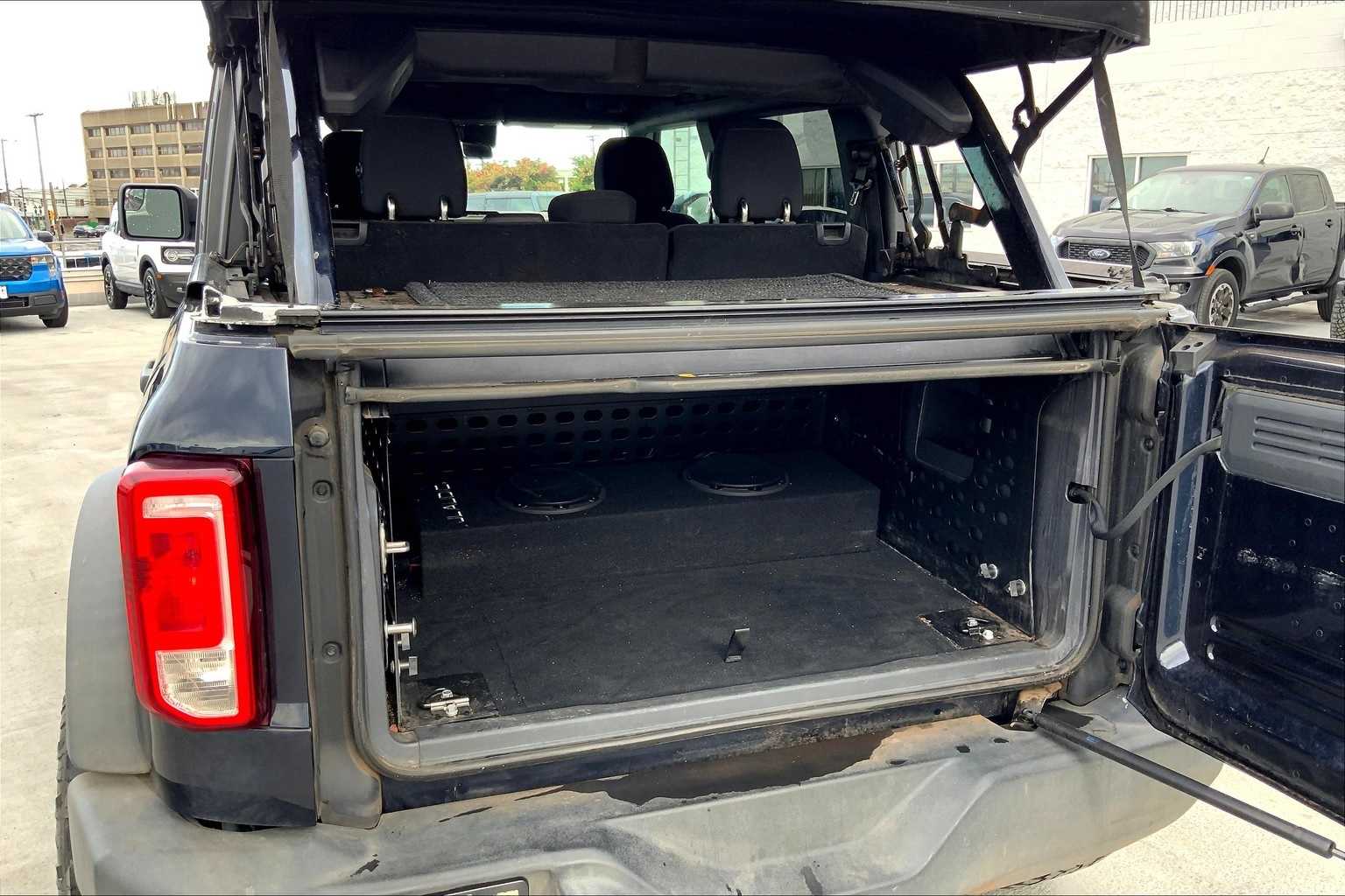 Thumbnail: 2021 Ford Bronco - 18