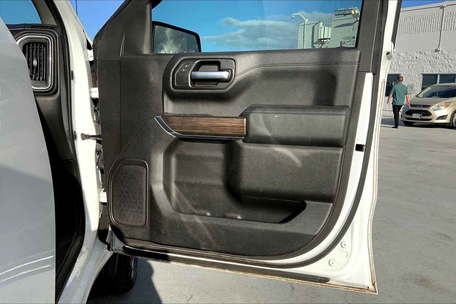 Thumbnail: 2019 Chevrolet Silverado 1500 - 28