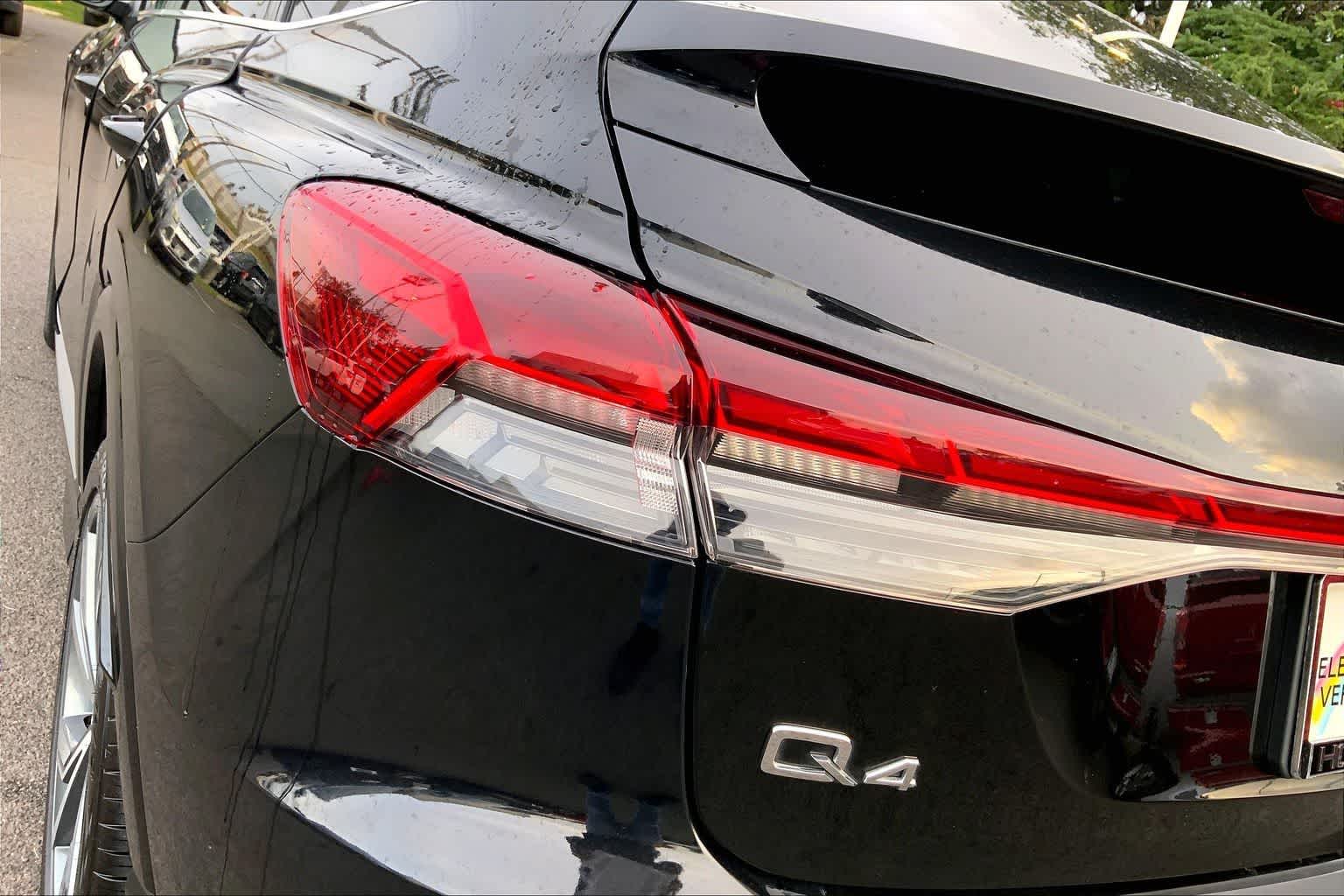 Thumbnail: 2024 Audi Q4 e-tron - 32
