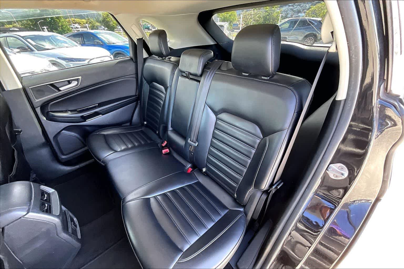 Thumbnail: 2020 Ford Edge - 29