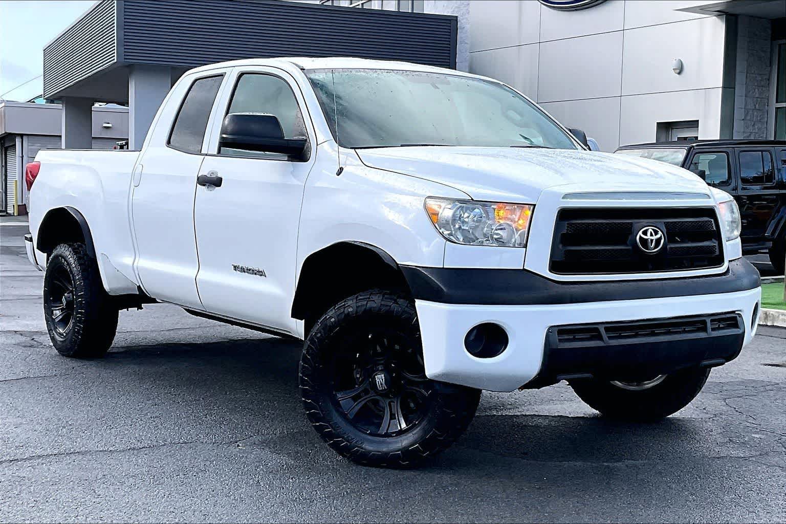 Thumbnail: 2013 Toyota Tundra - 21