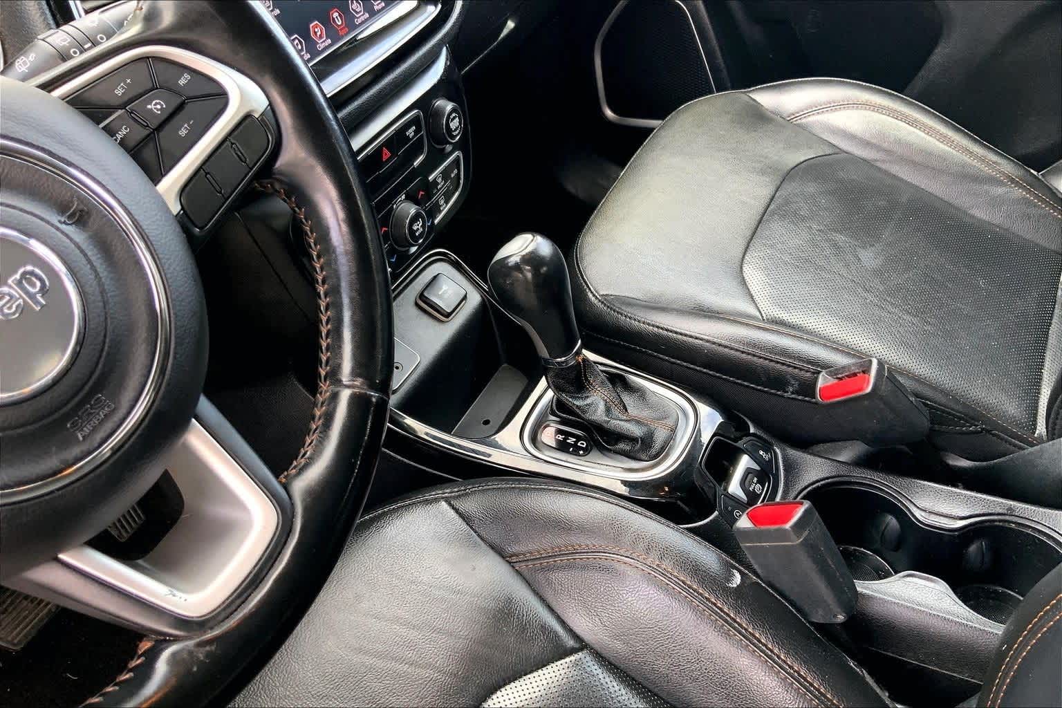 Thumbnail: 2020 Jeep Compass - 16