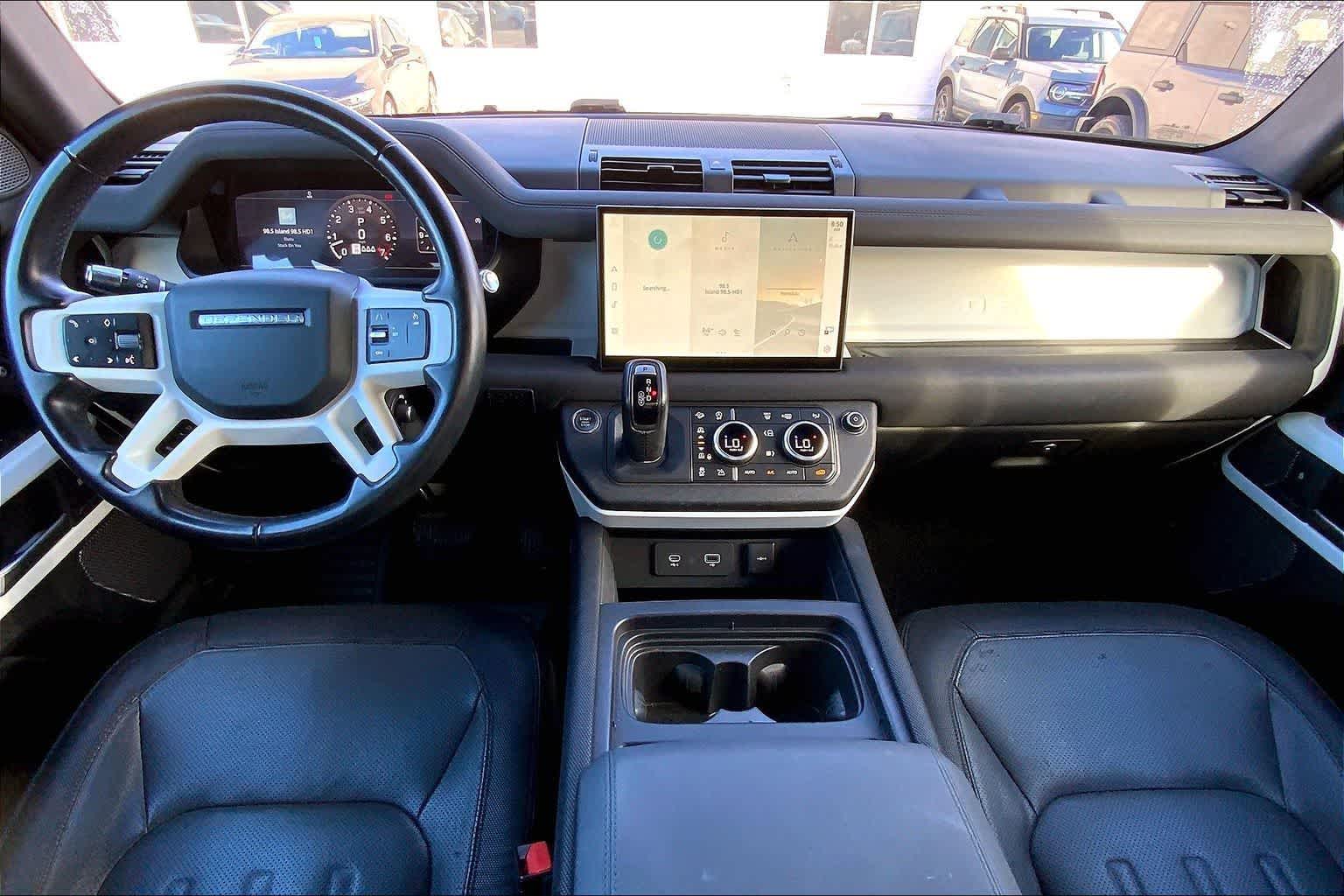 Thumbnail: 2022 Land Rover Defender - 10