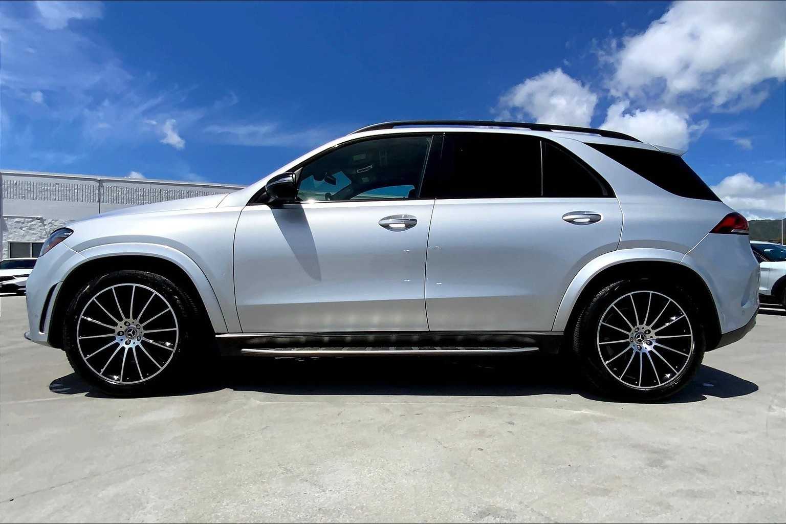 2020 Mercedes Benz GLE 450 4MATIC photo 3