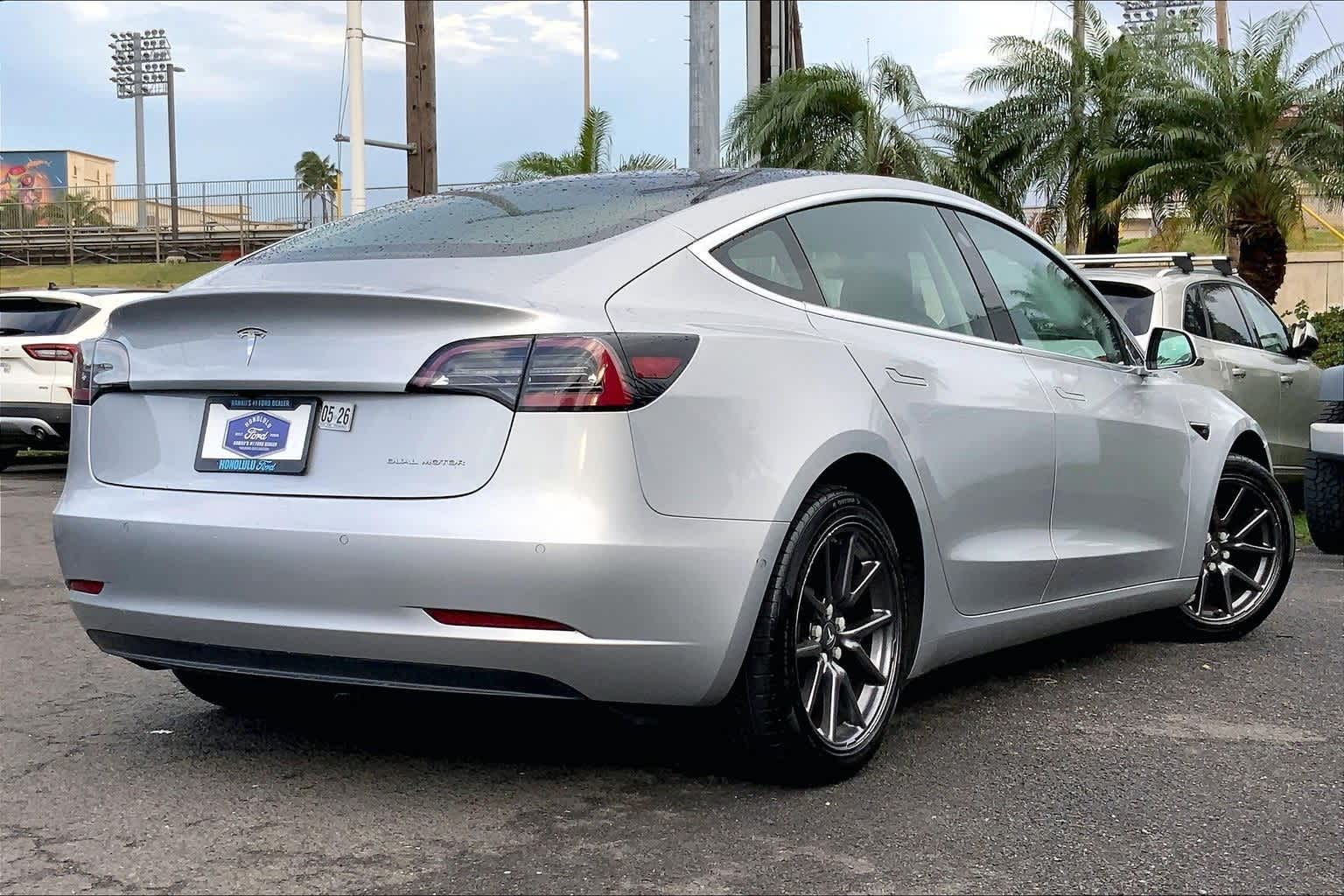 Thumbnail: 2018 Tesla Model 3 - 22